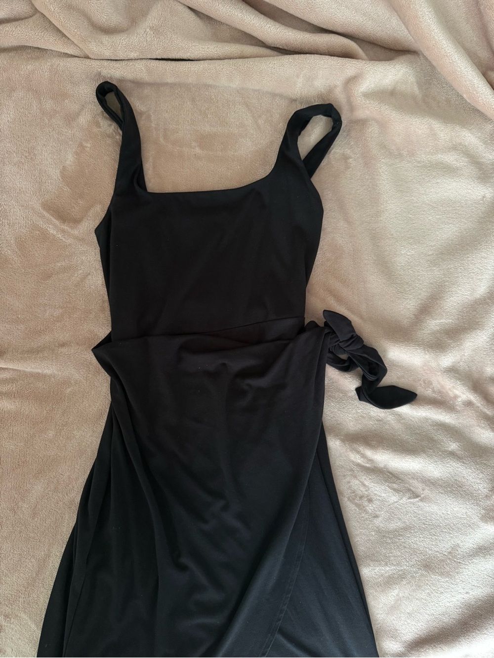 Aritzia Wilfred Wrap Dress